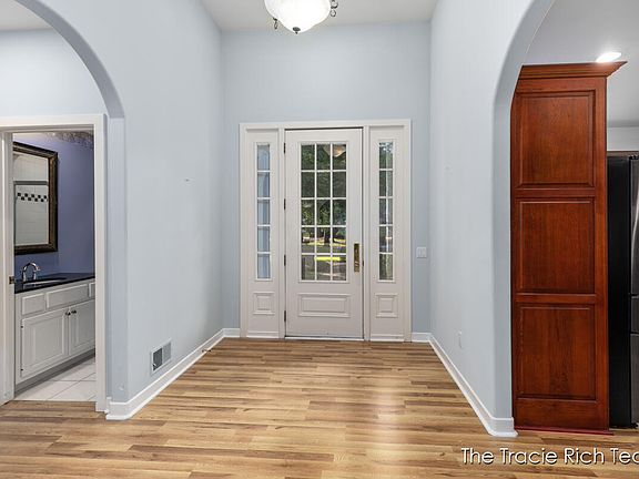 5th image of 6181 S Gatehouse Dr SE