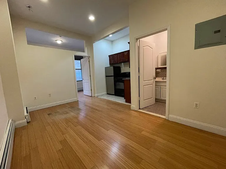 612 W 138th St #2F — Photo 5