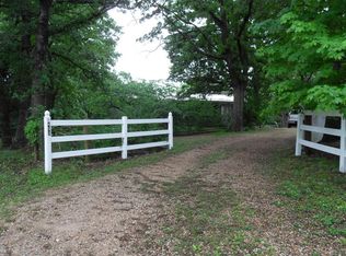 454 Garrison Rd, Chadwick, MO 65629