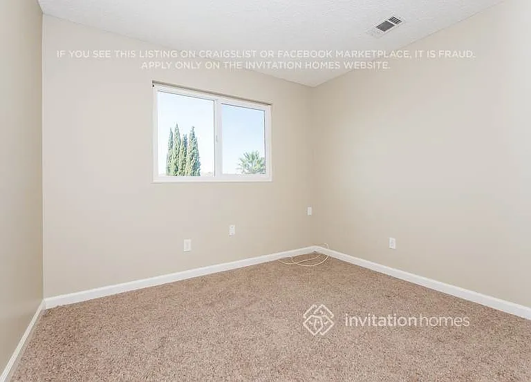 560 E Wigeon Way — Photo 10