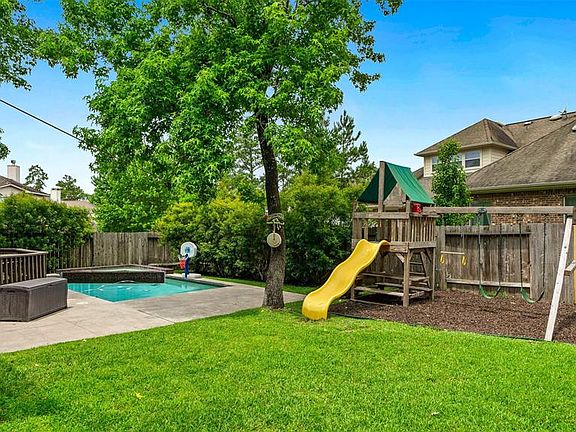 4th image of 103 S French Oaks Cir