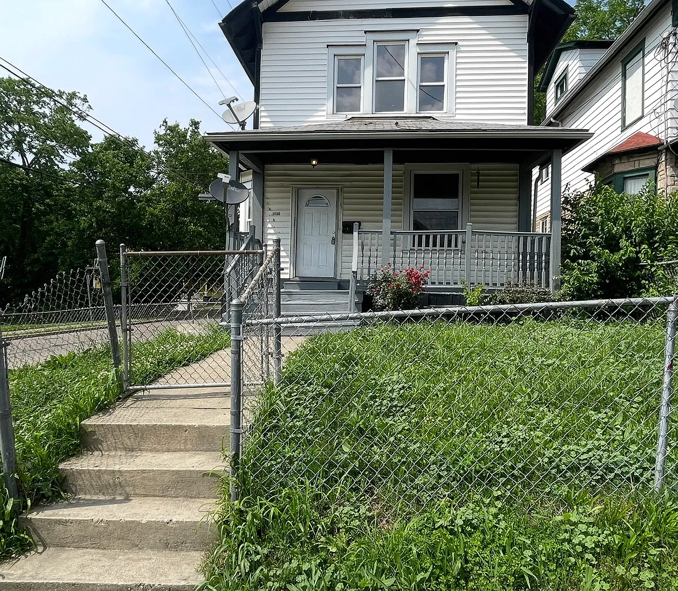 5 bed, 2000 sqft, $2,150 — Photo 1