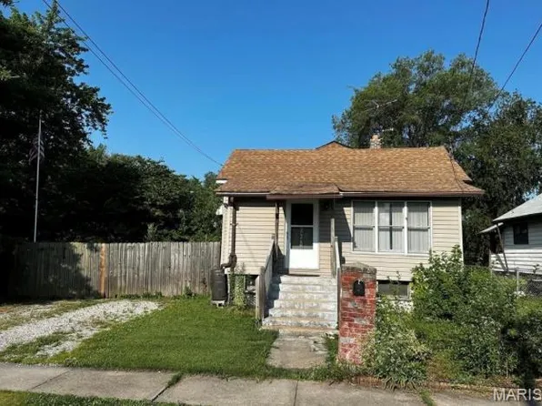 338 Goulding St, East Alton, IL 62024