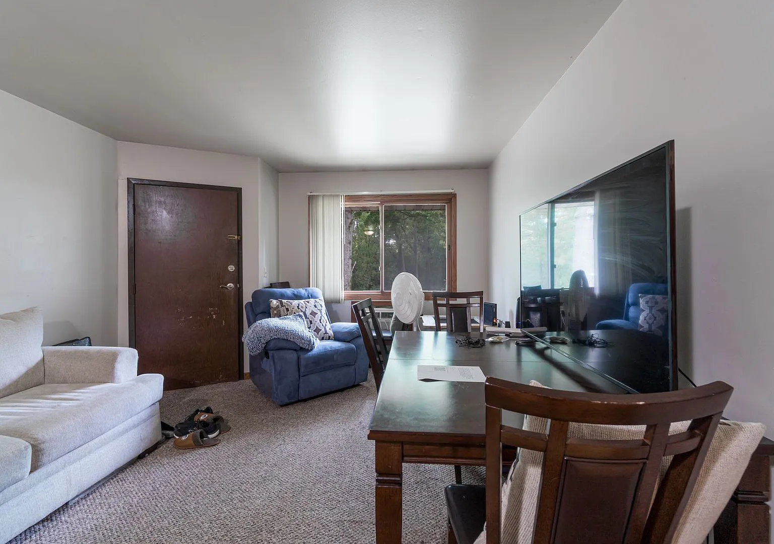 220 S Holly — Photo 1