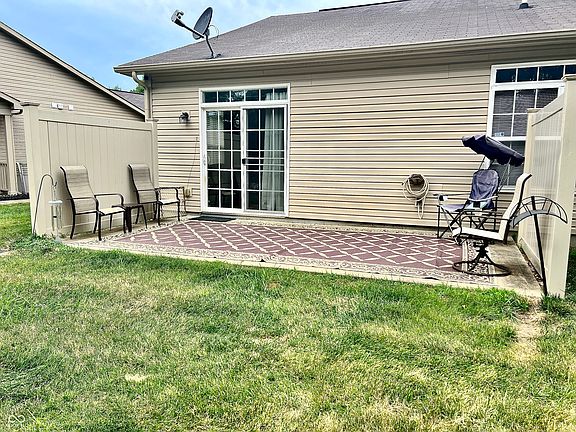 3rd image of 7226 Forrester Ln
