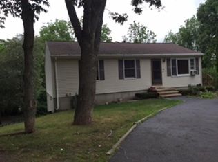 88 Cherry St, Gloucester, MA 01930