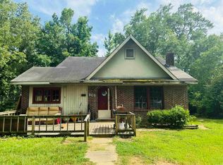 805 Clifton St, Camden, AR 71701