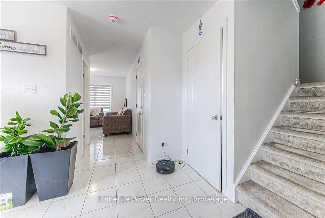 3 bed, $2,850 — Photo 4