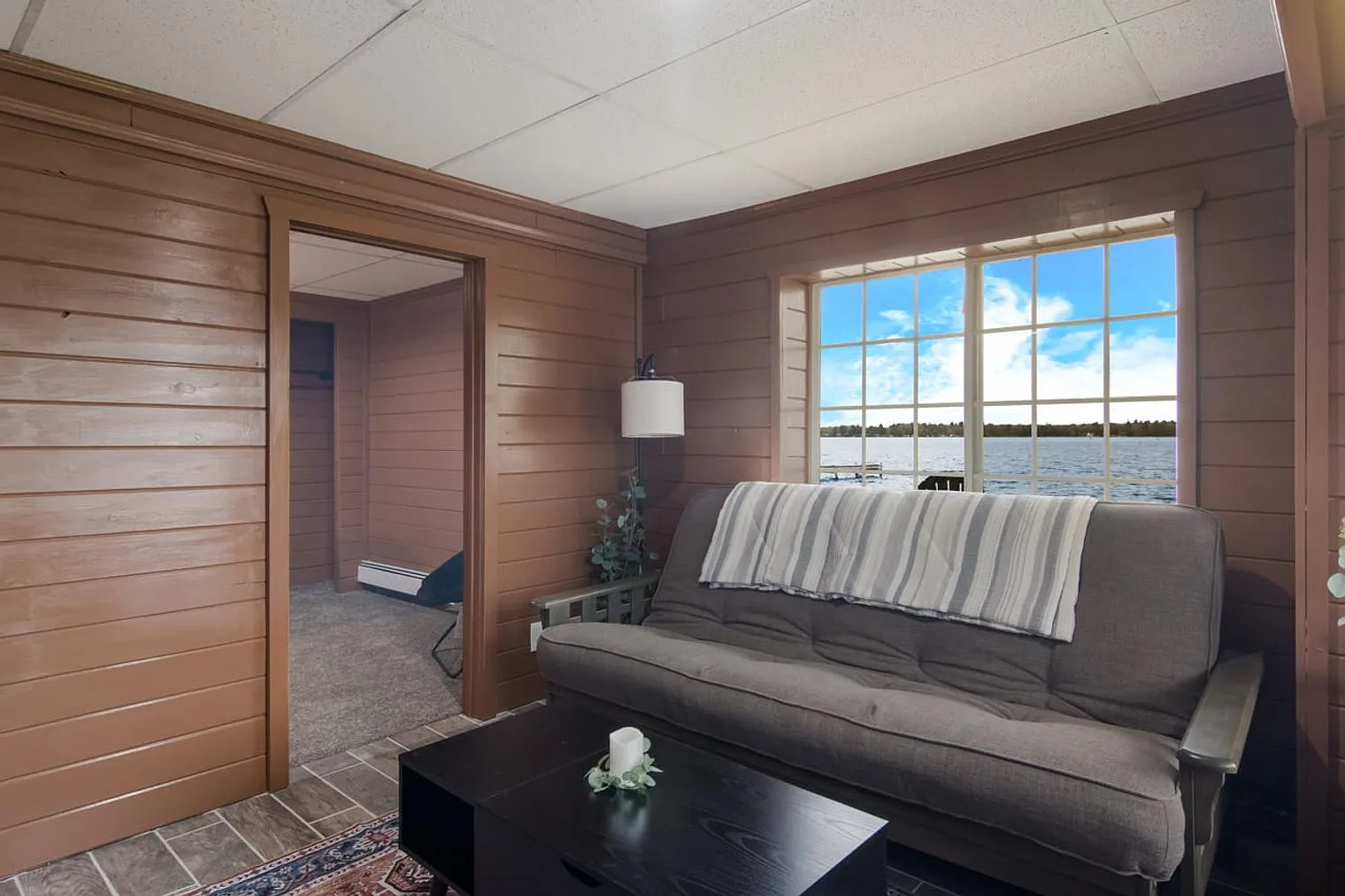4 bed, 2.0 bath, 990 sqft, $1,675 — Photo 4