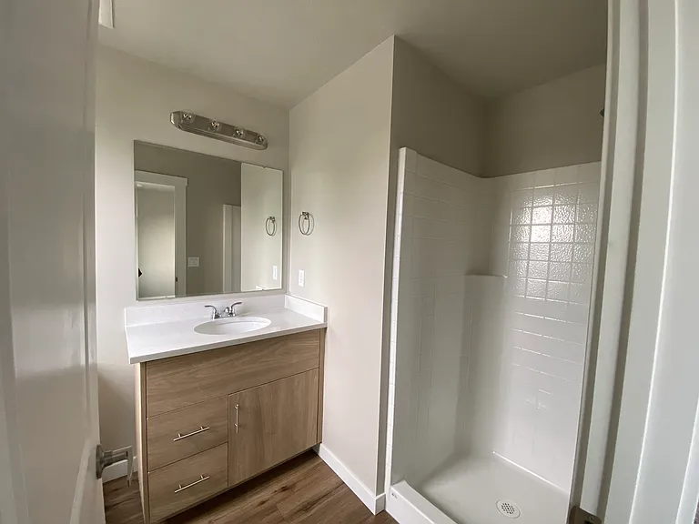 3710 S 10th Ave — Photo 13