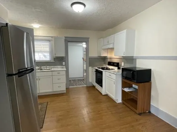 420 Lawrence Ave #A, Girard, OH 44420
