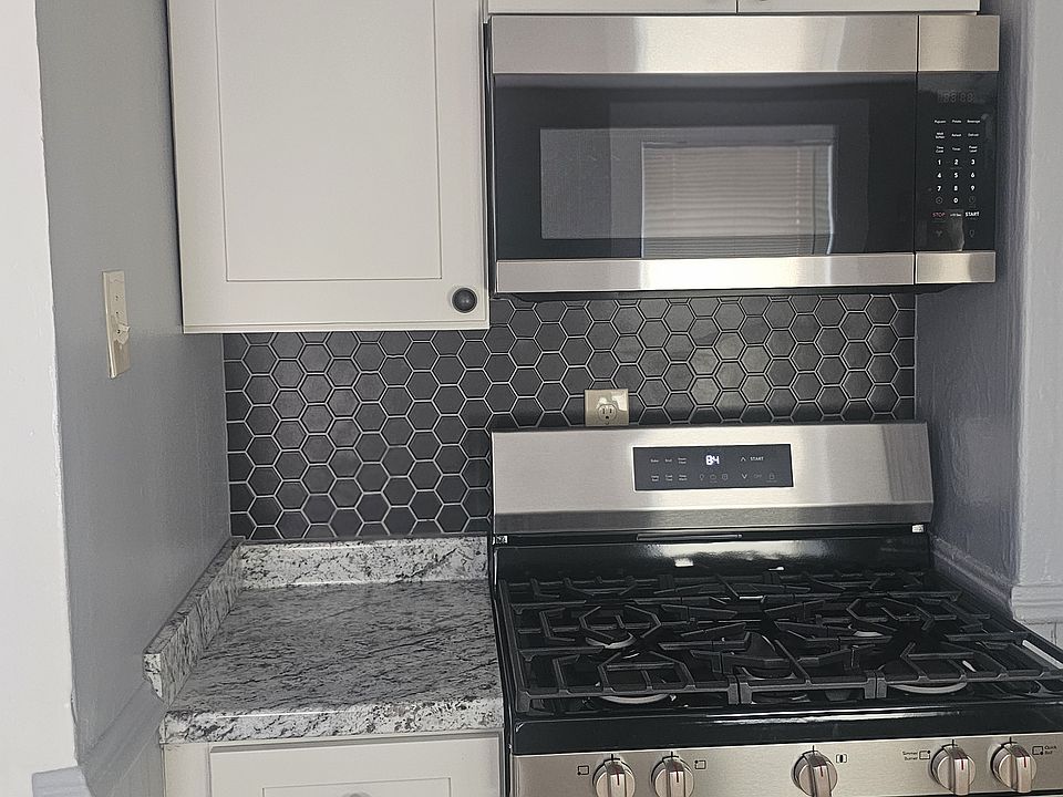 1st image of 22 W Pearl St Unit 2