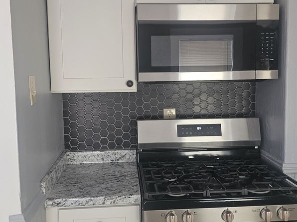 22 W Pearl St Unit 2