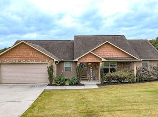 210 Madison Dr SW, Calhoun, GA 30701