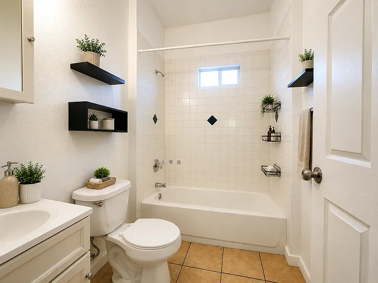104 N Greenleaf St — Photo 6