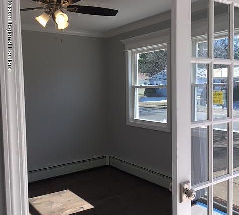 5th image of 270 Costa Mesa Dr