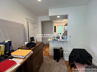 27 Park Dr #4D, Boston, MA 02215