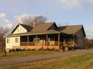 N5865 Lakeview Dr, Green Lake, WI 54941