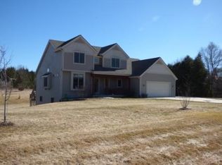 W355S9330 Bennington Dr, Eagle, WI 53119