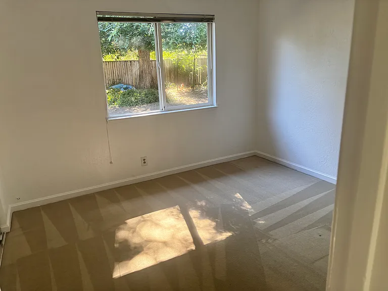 Hacienda Ave — Photo 9