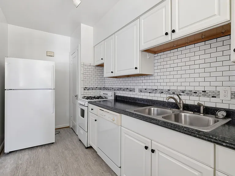 3504 Park Ave #B — Photo 11