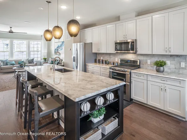 30 Signal Avenue, Oceanport, NJ 07757