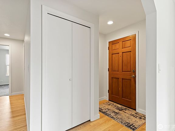 4th image of 4518 NE 138th Place