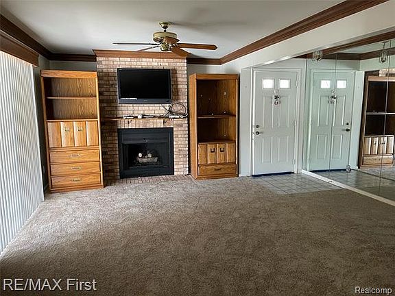 3rd image of 708 Country Club Dr