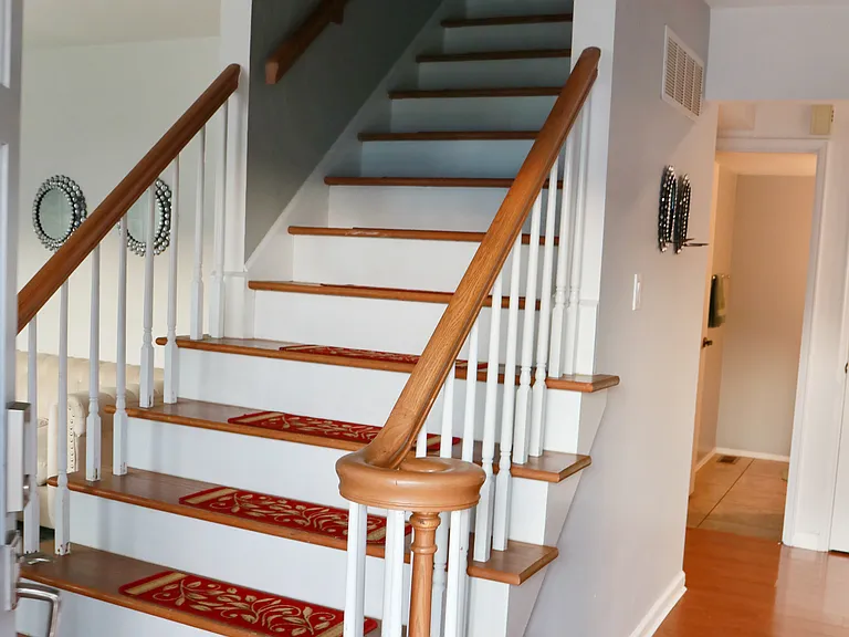 15472 Duxbury Way — Photo 2