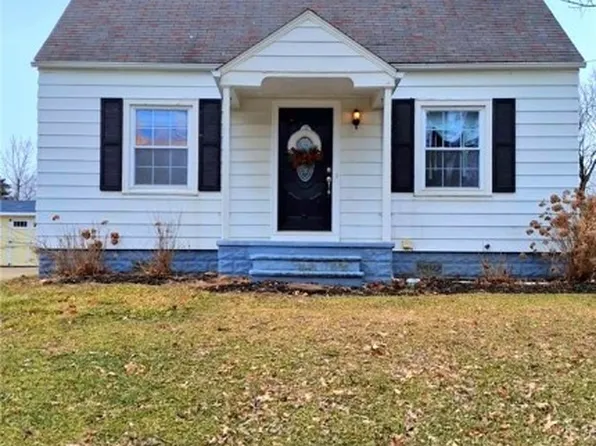 1215 Sunford Ave SE, North Canton, OH 44720