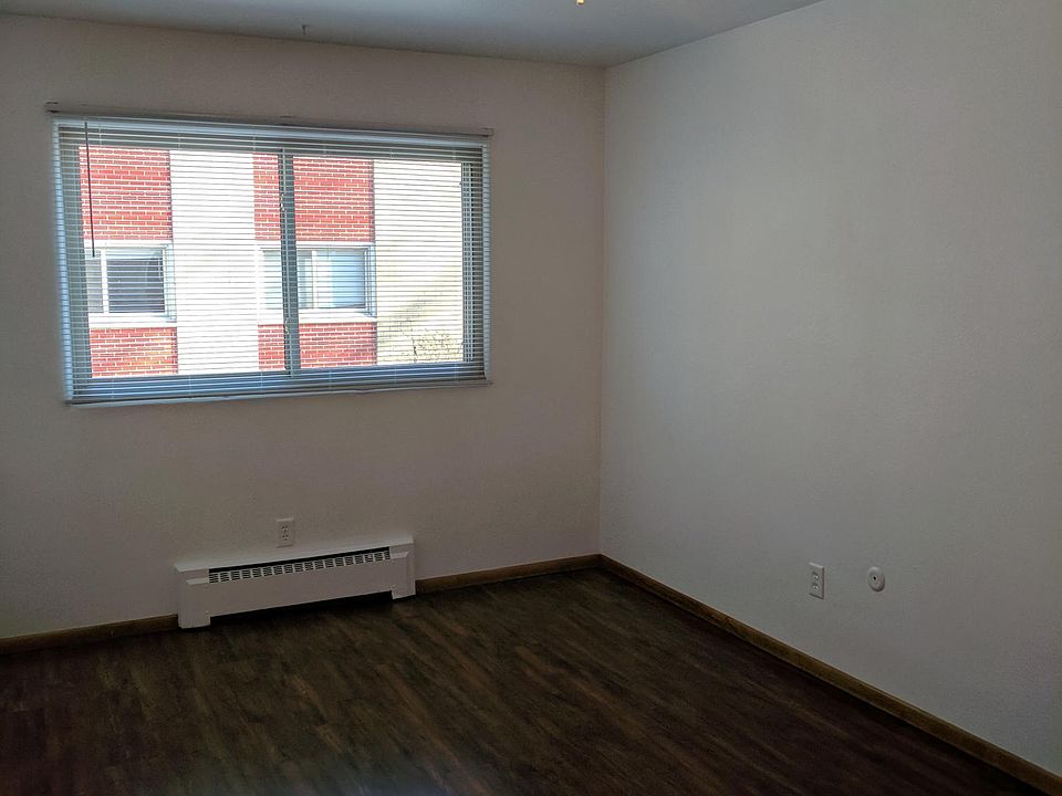 1st image of 1765 Carroll Ave APT 16