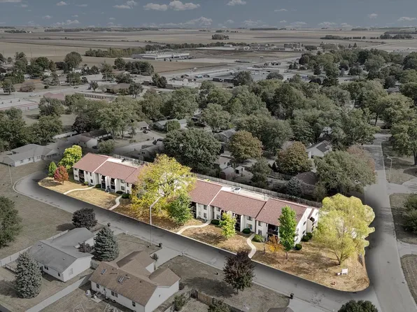 213 Keystone Dr #11, Rantoul, IL 61866