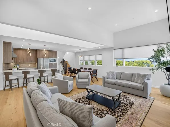 1427 15th St, Manhattan Beach, CA 90266