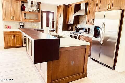 2nd image of 133 W Balboa Drive