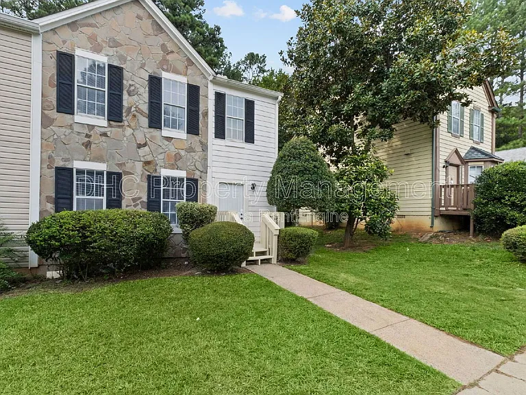 3510 Ashley Station Dr SW — Photo 4