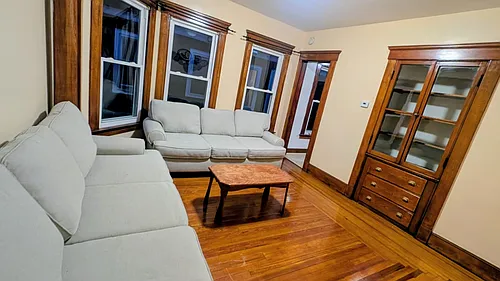 122 Foster St #1 Photo 1