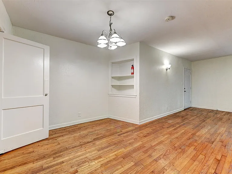 2509 Shakespeare St #1 — Photo 7
