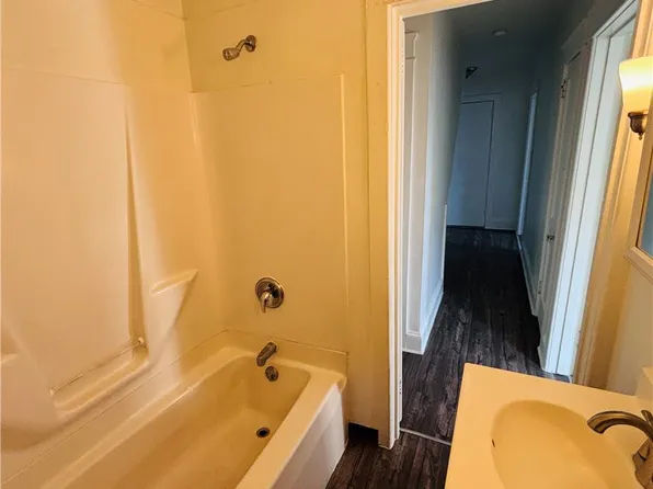 559 E Broad St, Bethlehem, PA 18018