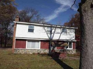 25812 King Rd, Brownstown, MI 48174