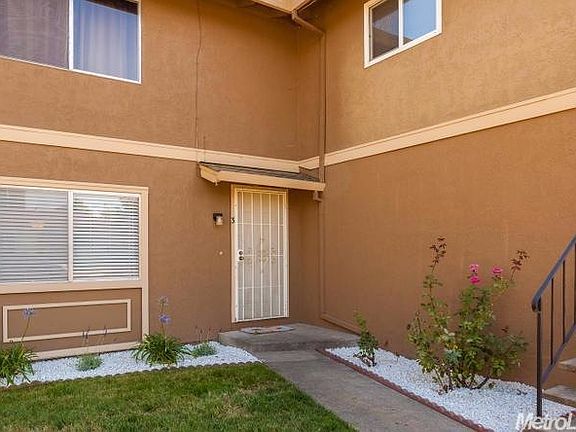 2nd image of 5325 Manzanita Ave APT 3
