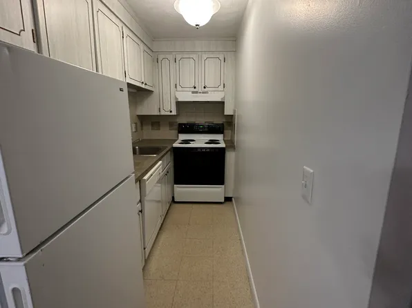 85 Lexington St, Auburndale, MA