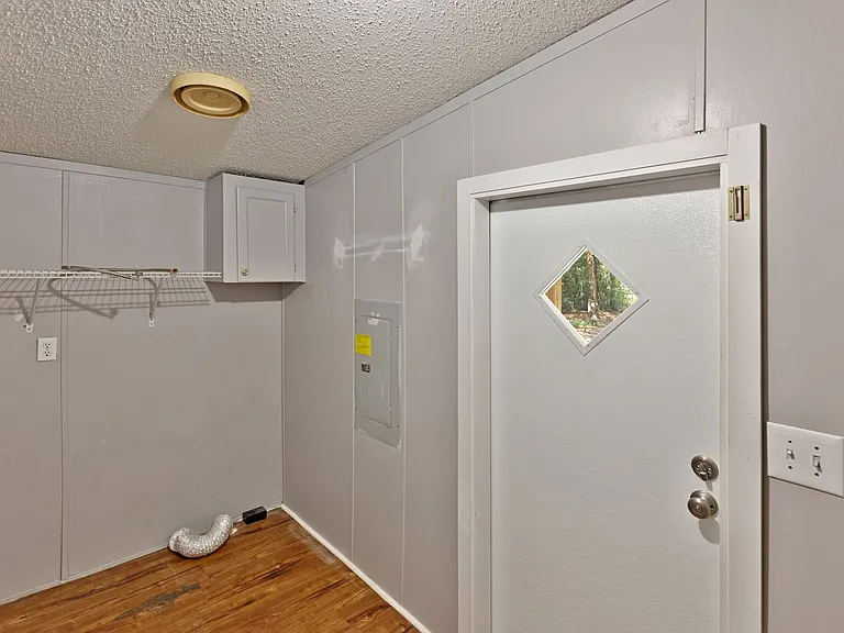 7463 Lilly Ct — Photo 13