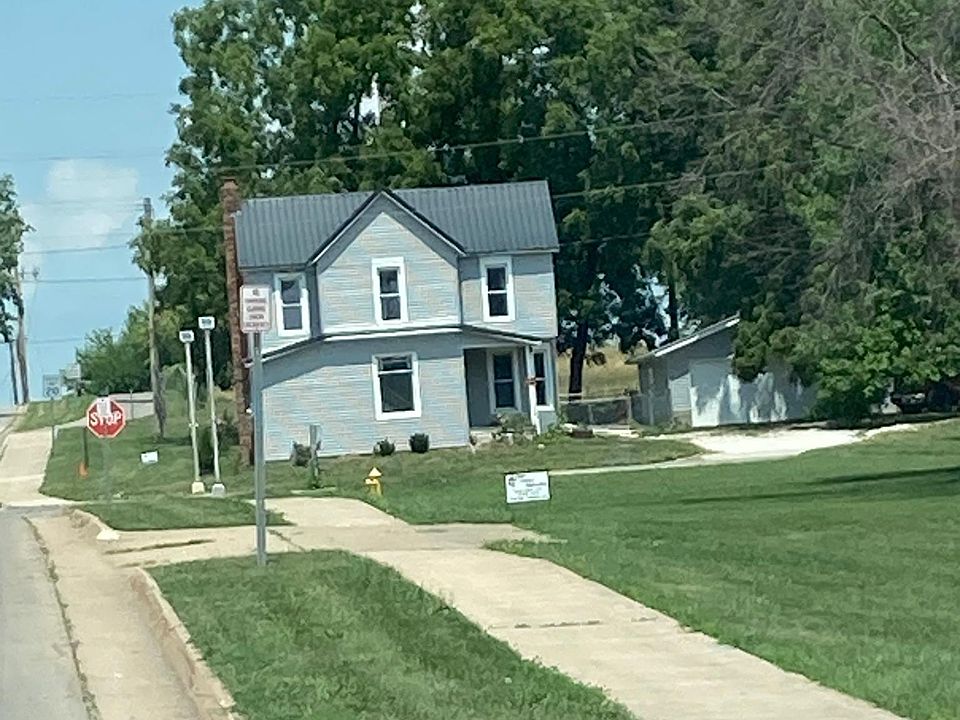 1st image of 1601 E Illinois St