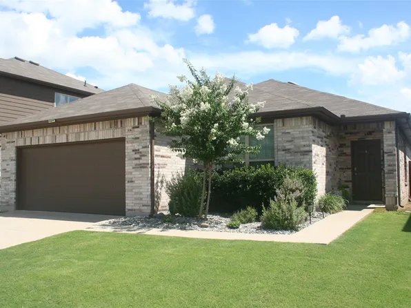 905 Ravenwood Ln, Van Alstyne, TX 75495