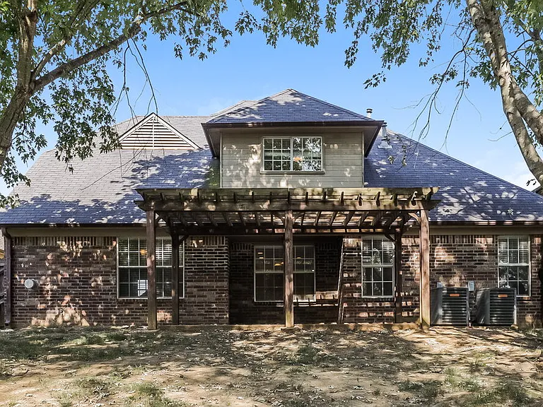 2747 Mariah Ln — Photo 17