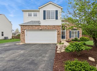 240 Paradise Pkwy, Oswego, IL 60543