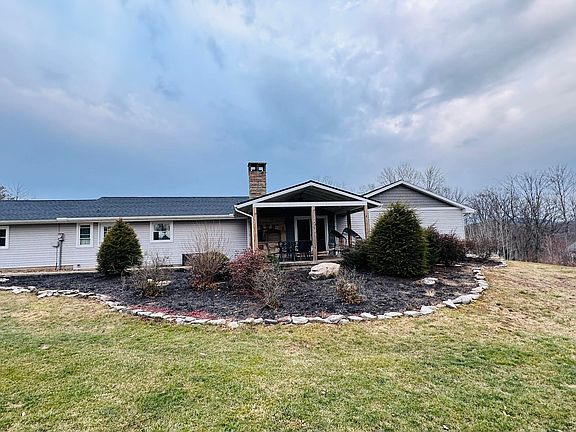 5th image of 88 Oak Ln