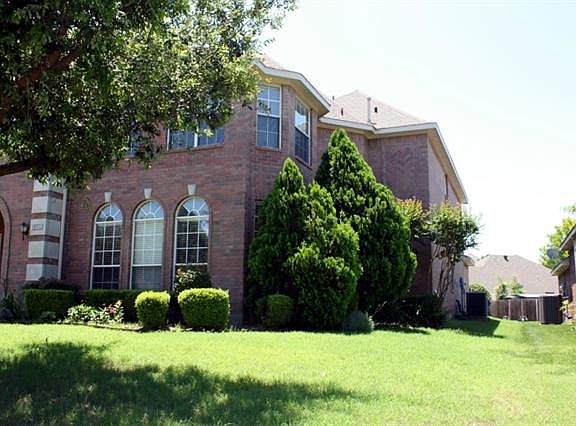 2nd image of 5712 Southampton Dr