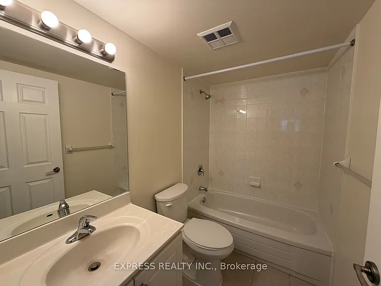 29 Pemberton Ave #LPH02 — Photo 9