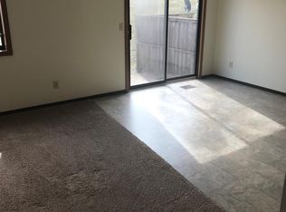817 N Harrington Ave, Sioux Falls, SD 57103